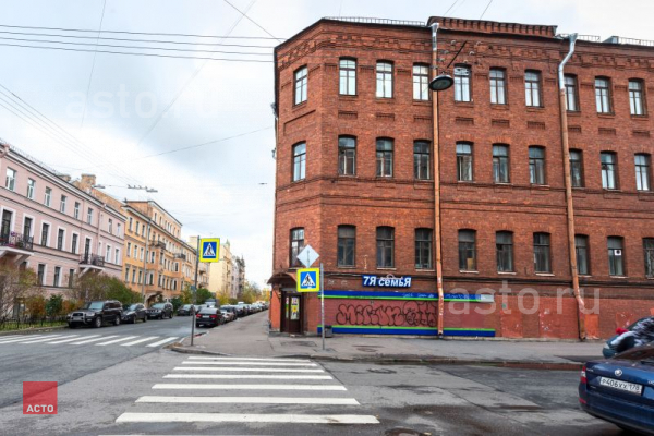 Санкт-Петербург, Дегтярная ул., 5-7